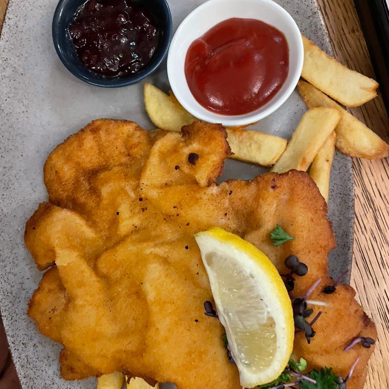 ウィンナーシュニッツェル(Zenz Wirtshaus)