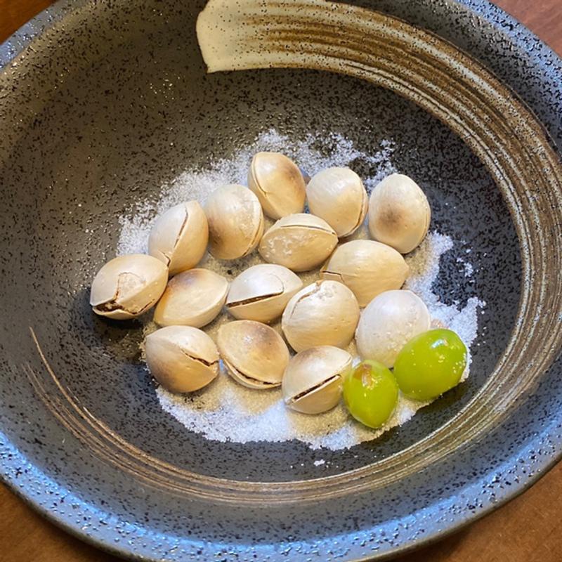 塩炒り銀杏(味処●酒処 とらや)