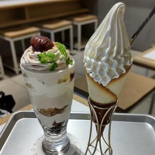 モンブランパフェ クレミアソフトクリーム(シルクレーム 阪急三番街店)