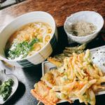 うどん中
