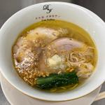 ラーメン(黄金の塩らぁ麺 ドゥエ イタリアン 渋谷)