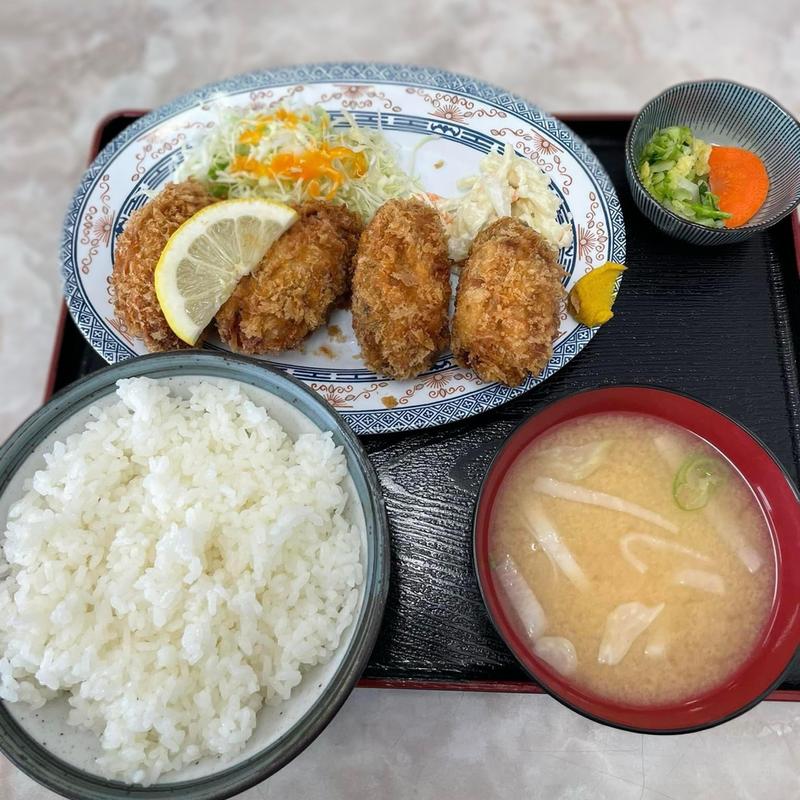 カキフライ定食(市場食堂 秀子)