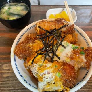 カツ丼(丸金食堂)