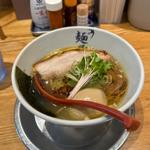 燕ラーメン塩(並盛).煮玉子