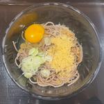 どて煮丼・半たぬきそばセット(よもだそば 名古屋サンロード店)