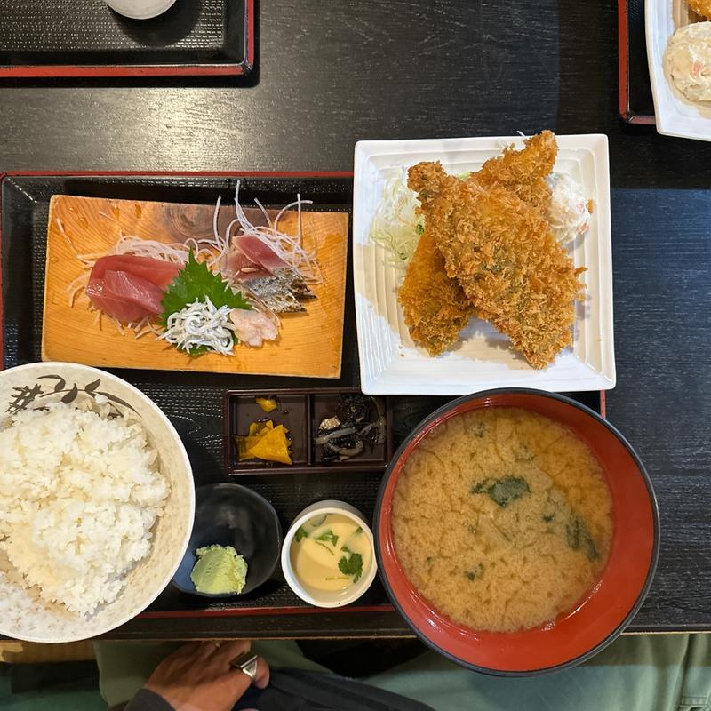 アジフライ刺身付き定食(魚啓 （うおけい）)