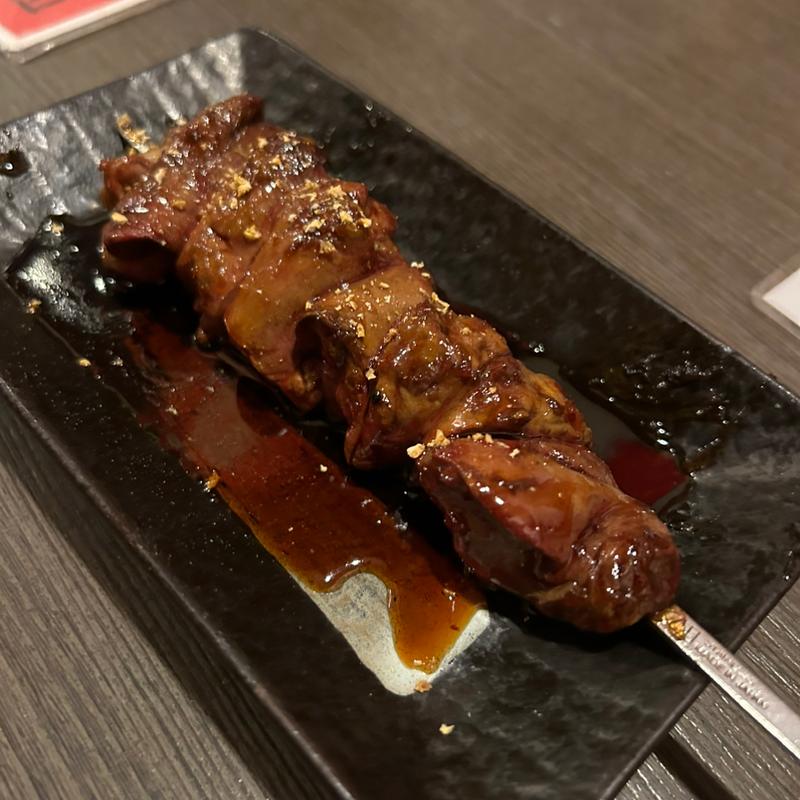 鳥レバー串焼(炭焼小屋 竜ちゃん)