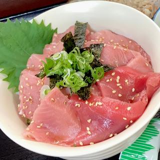 本まぐろ丼(めし家 うめ吉)