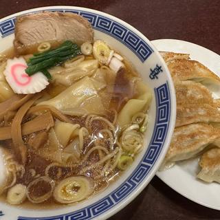 ワンタンメン(中華料理 登喜和)