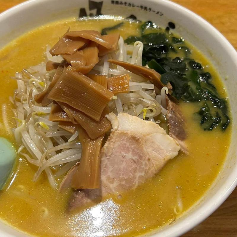 味噌カレーラーメン(青森みそカレー牛乳ラーメン かわら)