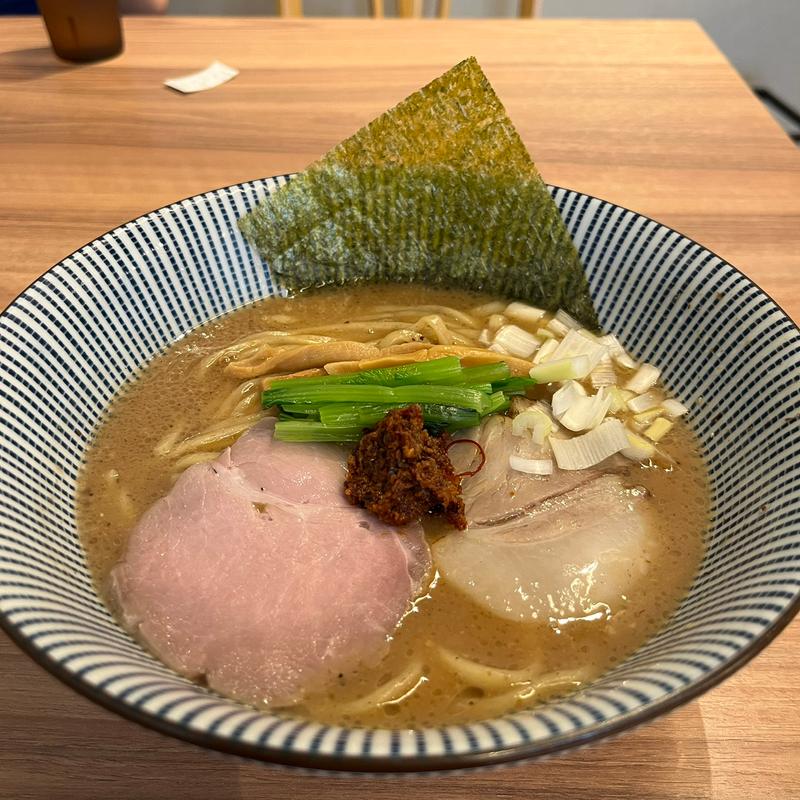 豚骨魚介ラーメン(麺処　ぐり虎　名古屋栄店)
