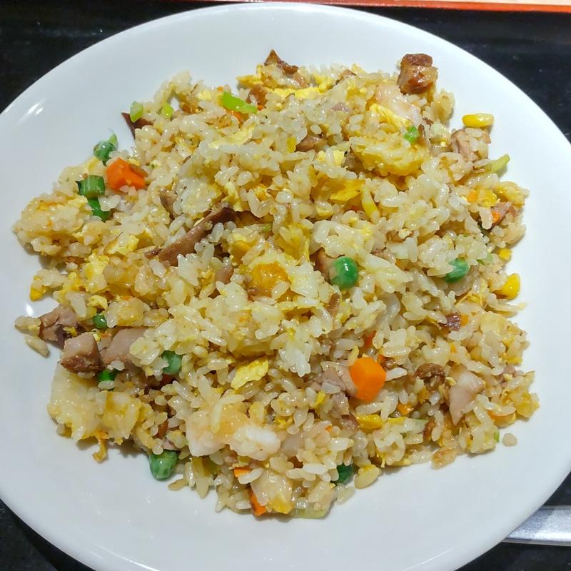 五目炒飯(鶏贅沢 青蓮 新宿オークタワー店)