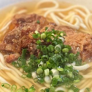 ソーキそば(八重山そば みやら製麺)