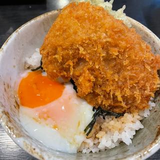 タレカツと温泉卵丼(日本蕎麦 笹吟)