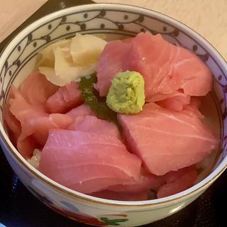 中とろ丼(てんこ盛り)