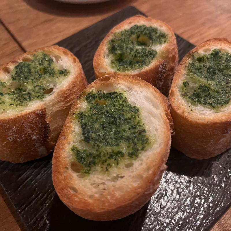 ガーリックトースト（4個）(trattoria 漣)