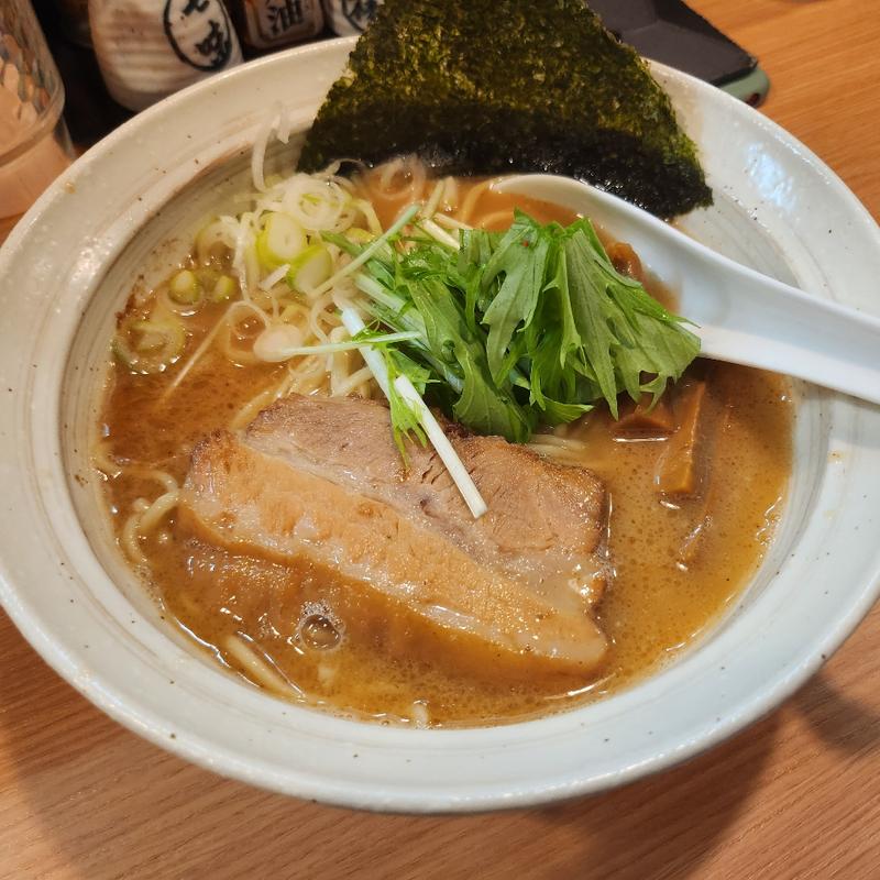 醤油ラーメン(旋-つむじ-)