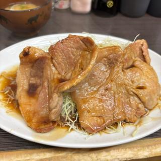 生姜焼き定食(とんかつ まんぷく)