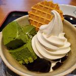 黒糖ゼリーと抹茶ムース
