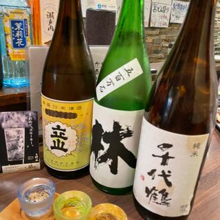 日本酒飲み比べ(STAND UOZU)