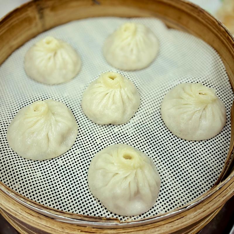 小籠包(べんり屋 玉玲瓏 （ベンリヤ イウリンロン）)