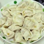 蒸し餃子(べんり屋 玉玲瓏 （ベンリヤ イウリンロン）)