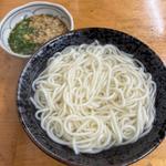 釜揚げうどん・玉子入り(釜揚げうどん 戸隠 本店 （とがくし）)