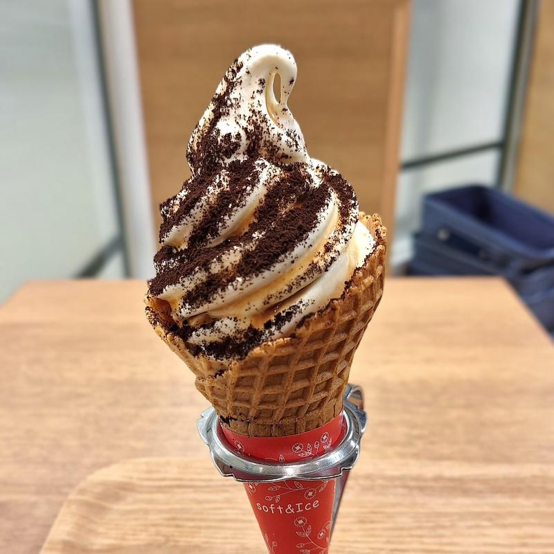 コーヒーパウダーソフトクリーム(KEY COFFEE Club since1920 川崎アゼリア店)