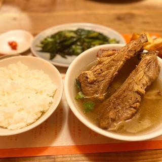 バクテー(BOO BOO BAKKUTTEH)