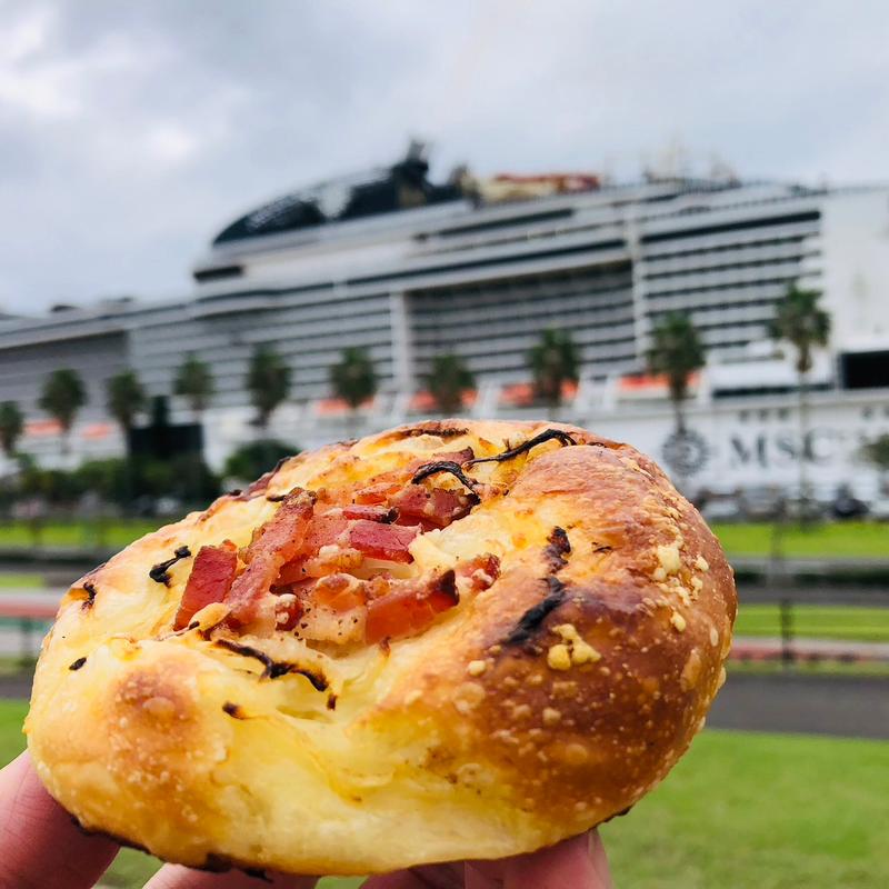 タルトフランベ(boulangerie garde)