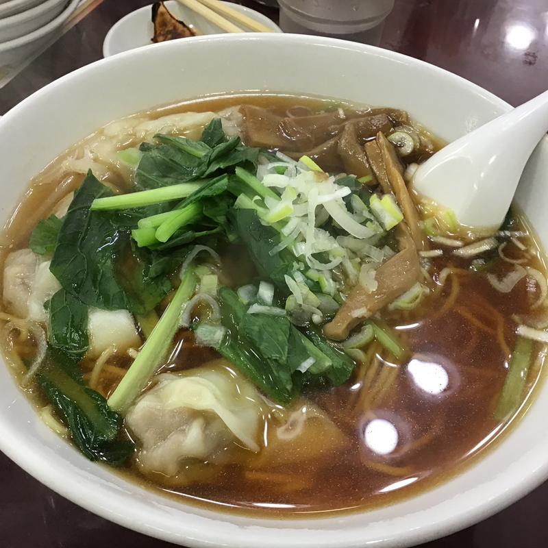 ワンタン麺(中華料理 満洲園)