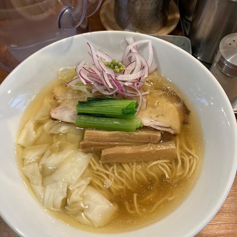 ワンタン麺(麺屋寛)