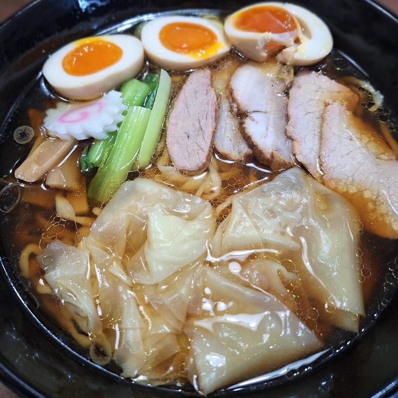 特製中華そば 大盛り 煮卵(白河手打ち中華そば すずや)