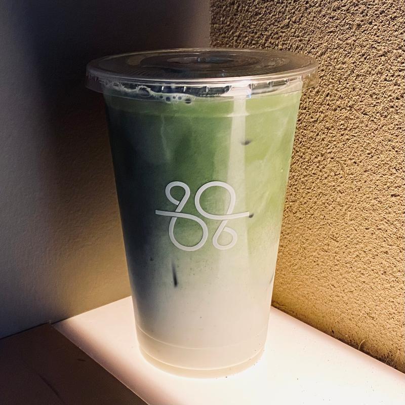 宇治抹茶ラテ アイス(SWAY COFFEE ROASTER KANAZAWA KENROKU-MACHI CAFE)