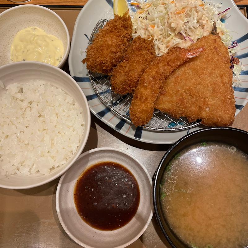 かきフライミックス定食(やよい軒 三川町店 )