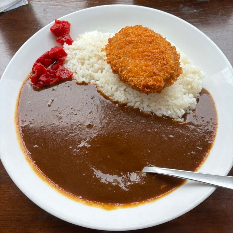 お肉屋さんのコロッケカレー(ビアパブ ブルドック 銀座)