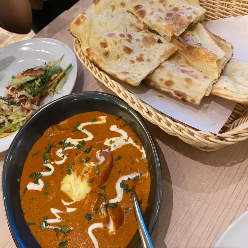 (ボンベイ シジラーズ BOMBAY SIZZLERS)