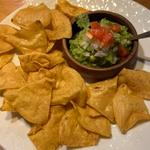 ワカモレ&トルティーヤチップス(Tacos Mercado)