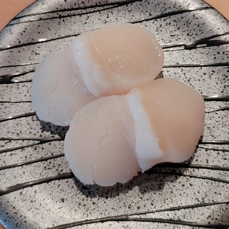 生ホタテ貝(廻鮮寿司　塩釜港 塩釜店 （かいせんずし しおがまこう）)