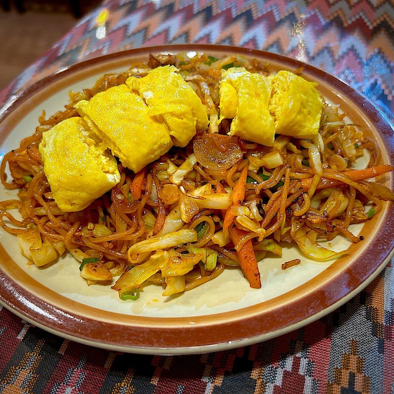 エッグチャウメン(SAINO インド•ネパール料理)