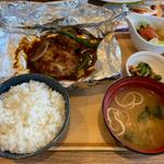 包み焼きハンバーグの朝定食