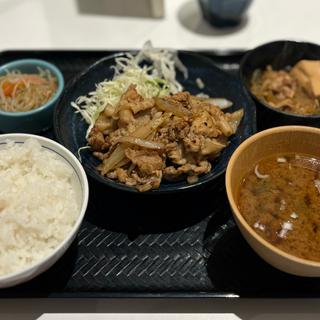 豚の生姜焼き定食肉ダブル(土鍋炊きご飯 おこめとおかず)