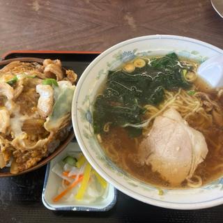 醤油ラーメン+焼肉丼(喜楽亭食堂 )