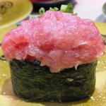 本マグロ入り山盛り濃厚ネギトロ(2貫)(活鮨の虎)