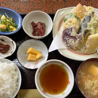 (多菜田 （タナダ）)