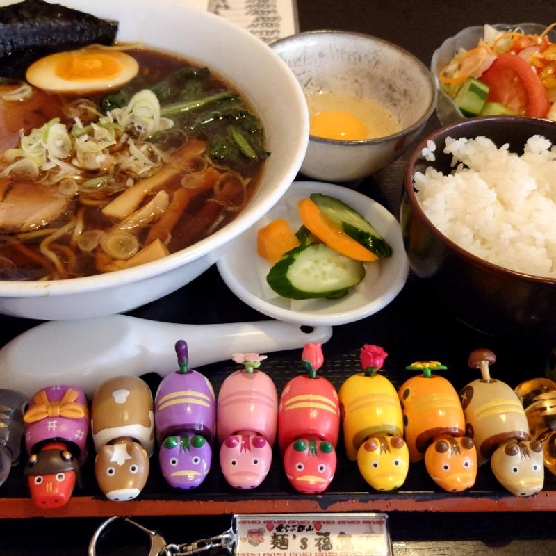 郡山ブラックラーメン卵かけご飯セット(まねき猫食堂 )