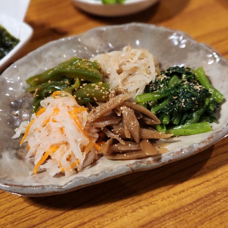 ナムル盛り合わせ(たけさん亭 （タケサンテイ）)