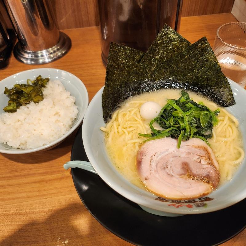 塩ラーメン+ライス（小）(町田商店 浦和店)