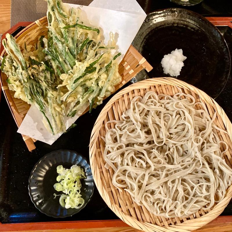 ニラ天そば(月見亭 （つきみてい）)
