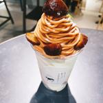 大人のごちそうモンブランパフェ
